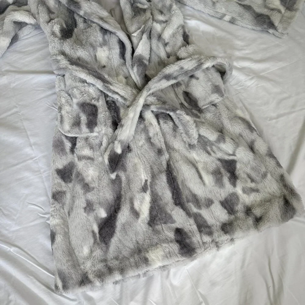 Target Winter Home Long Robe - White/Grey - Picture 5 of 13